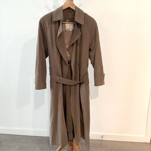 🔍London Fog Lined Trench Coat🔍